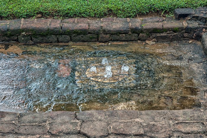 SL_Triangle_Sigiriya_014